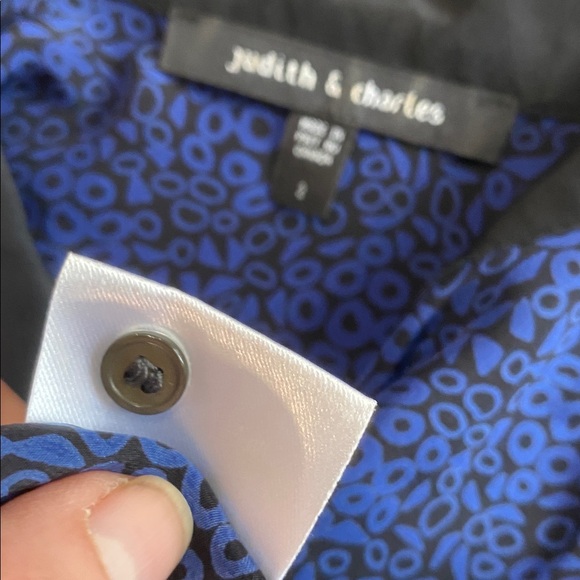 Judith And Charles Silk Black-Trimmed Blue Women's Blouse Size 2 - Picture 12 of 13